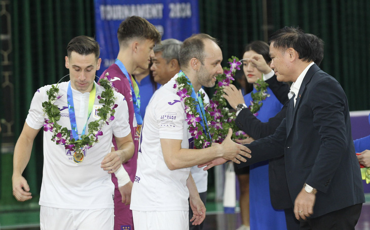 CLB Thái Sơn Nam TP.HCM 'bất lực' nhìn Top 8 futsal châu Âu vô địch - Ảnh 2.